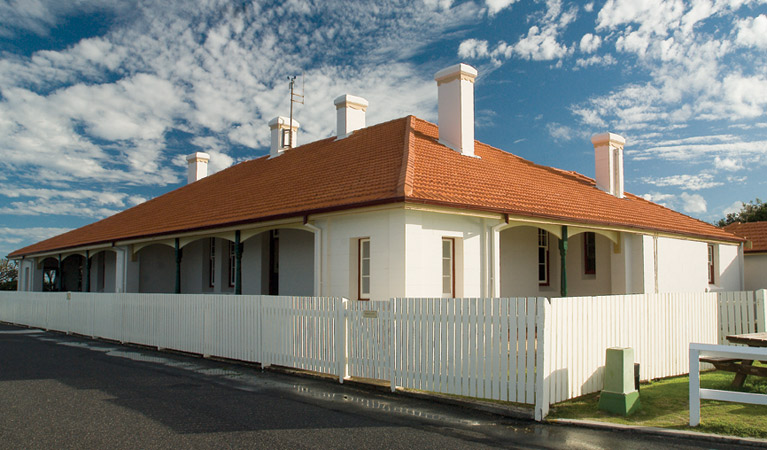 Assistant Lighthouse Keeper's Cottages - Byron Bay