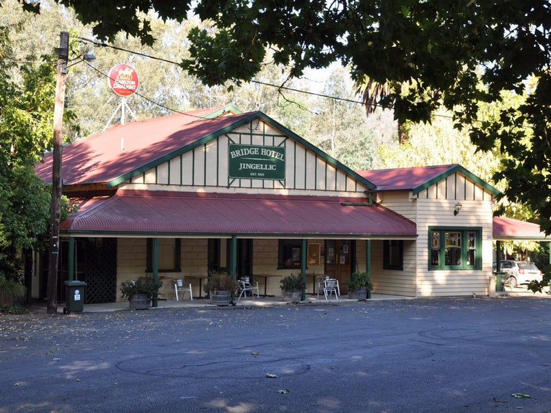 Bridge Hotel