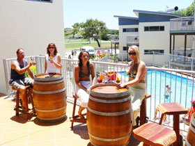 Emu's Beach Resort