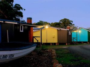 Lake Conjola Waterfront Holiday Park