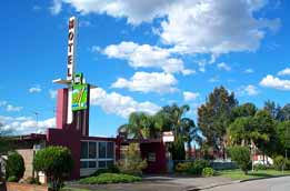 Mayfield Motel