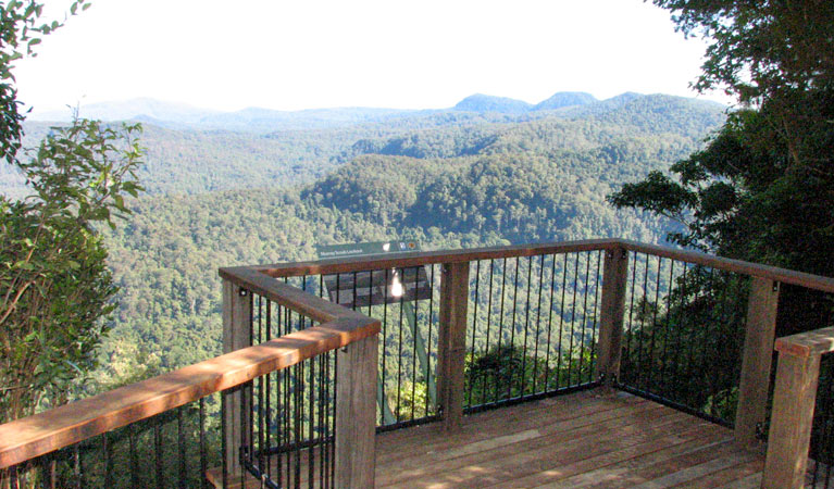 Murray Scrub lookout