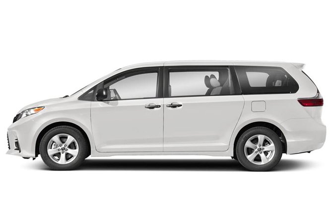 Gold Coast Airport Private Transfer to or from Gold Coast CBD Maxmium 10 Person