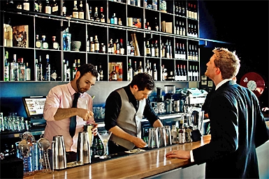 Plus 5 Bar and Restaurant